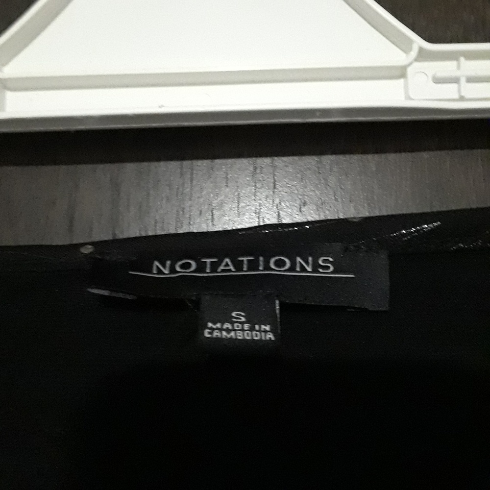 Notations Ruffle Sparkle Top Size S - Runs Large - Picture 3 of 4